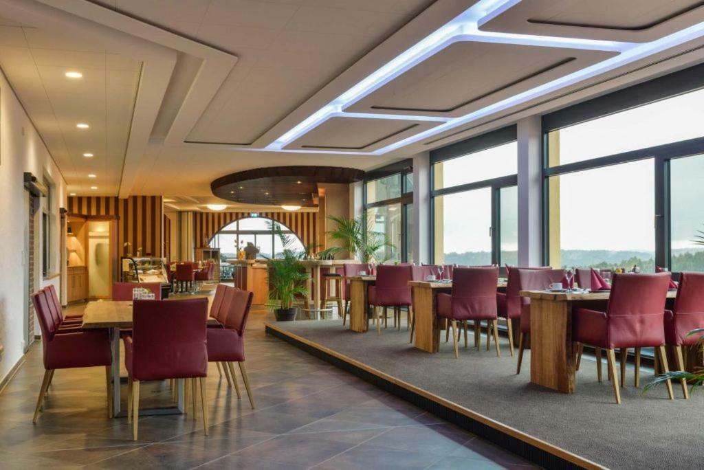 Hotel & Golfrestaurant Gut Wissmannshof Staufenberg  Exterior photo